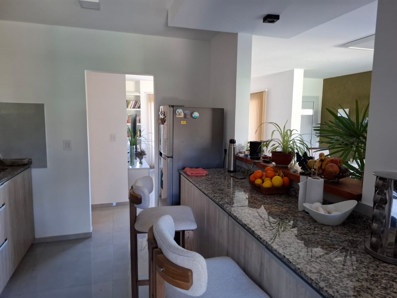VENDO CASA 2 DORM. VILLA CATALINA PRIMERA ETAPA. ESCRITURA