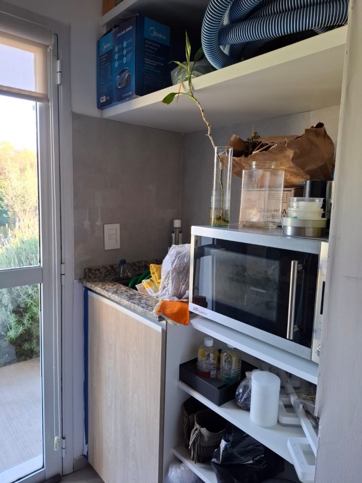 VENDO CASA 2 DORM. VILLA CATALINA PRIMERA ETAPA. ESCRITURA