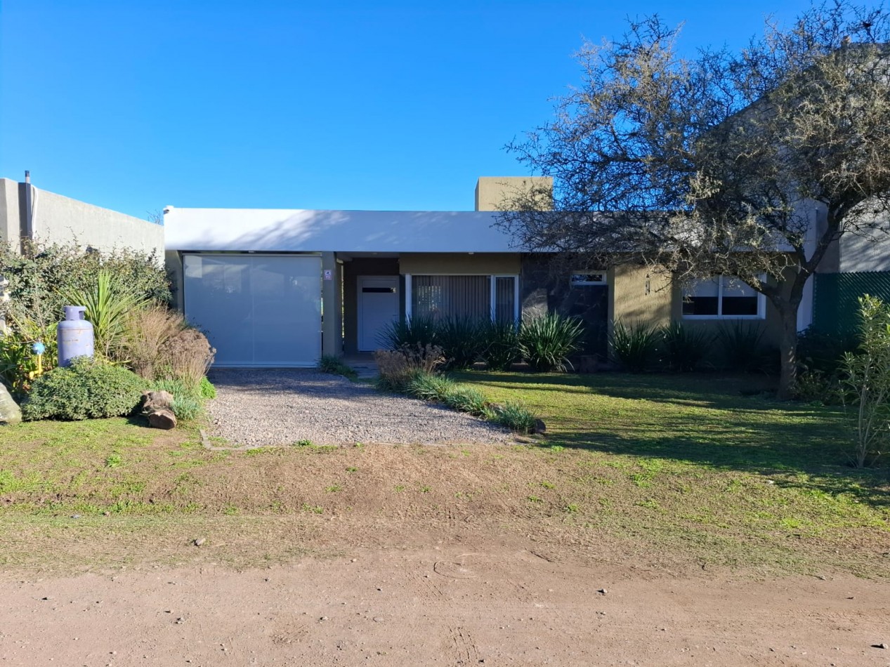 VENDO CASA 2 DORM. VILLA CATALINA PRIMERA ETAPA. ESCRITURA