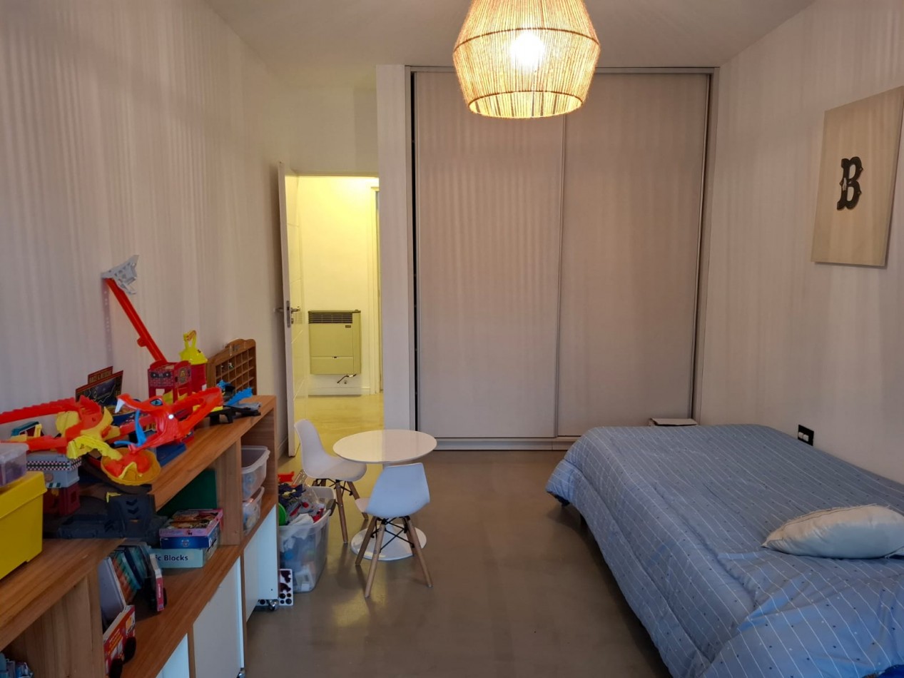 VENDO MODERNA CASA 2 DORM. + PILETA Y QUINCHO B° BELA VISTA. APTO CREDITO