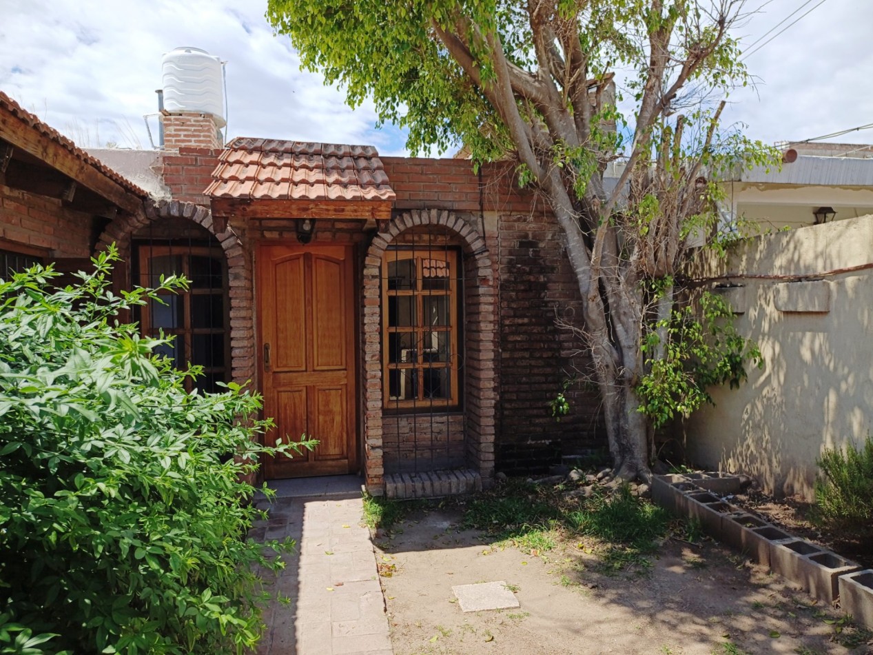 ALQUILER CASA 2 DORM. B° MARQUES DE SOBREMONTE