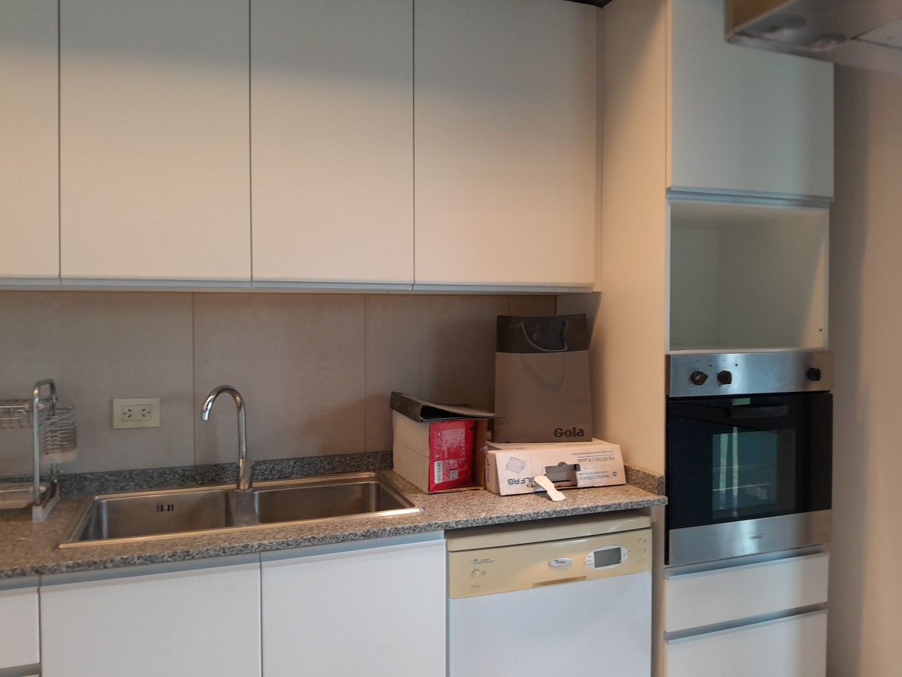 VENDO MODERNA CASA DE 3 DORMITORIOS SAN ISIDRO COUNTRY