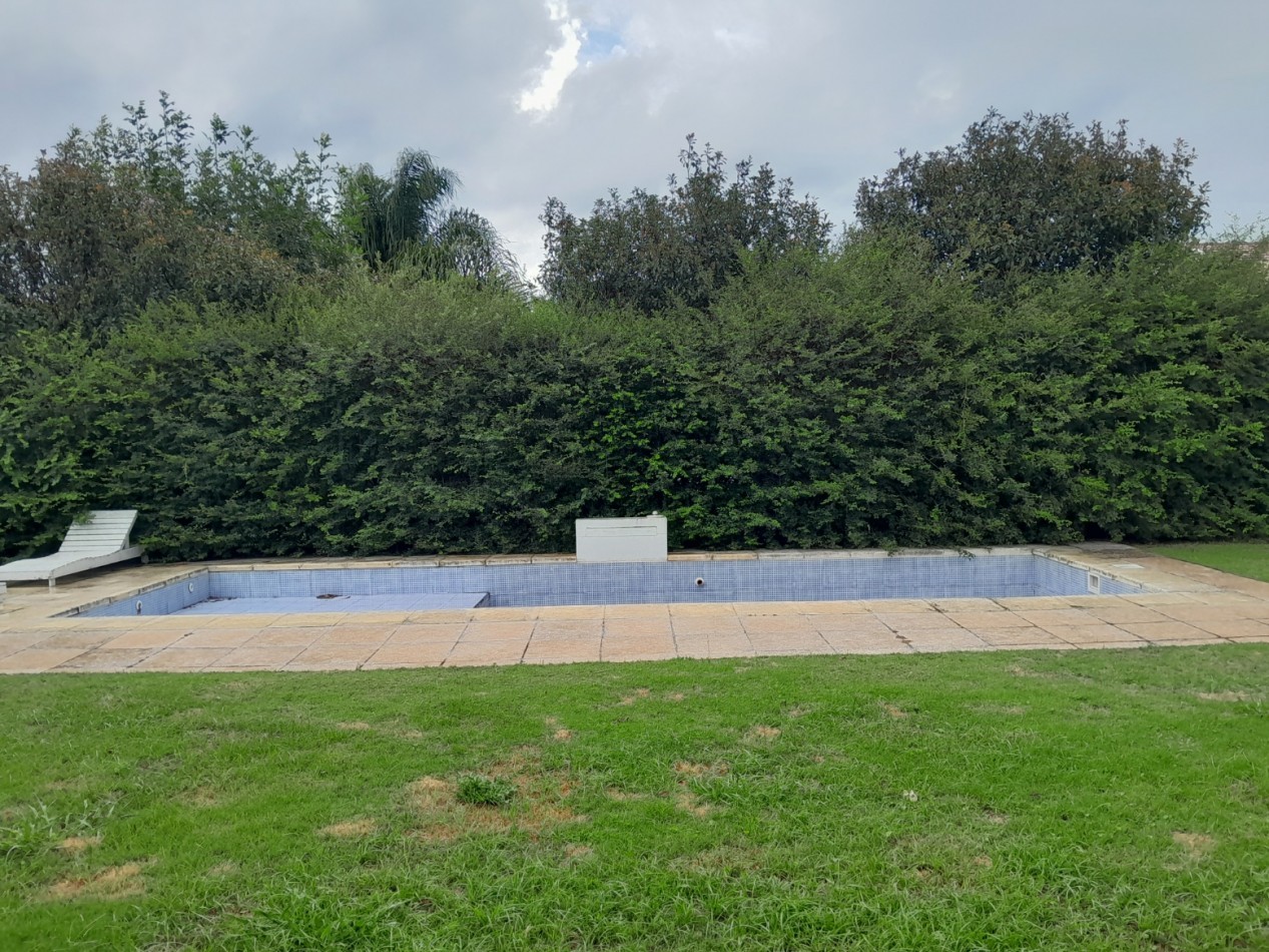 VENDO MODERNA CASA DE 3 DORMITORIOS SAN ISIDRO COUNTRY