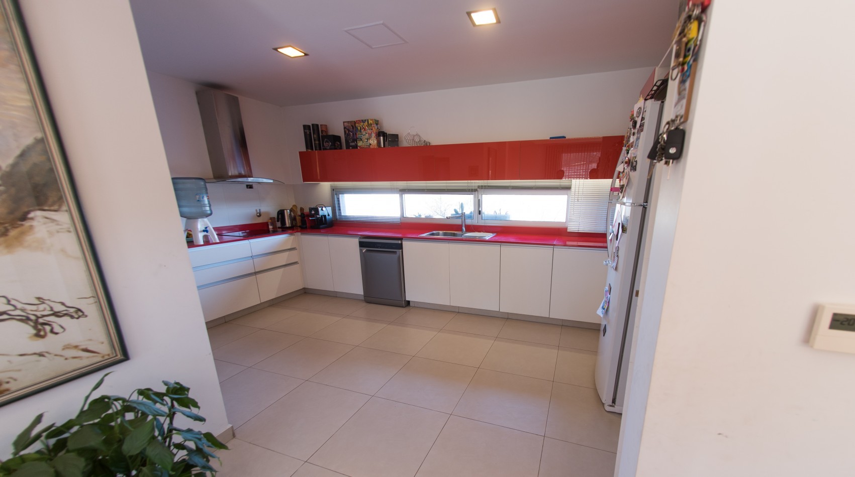 Alquiler Casa de 3 dorm. Semi-Amoblada en Country Tierralta - Barrancas del Sol Este