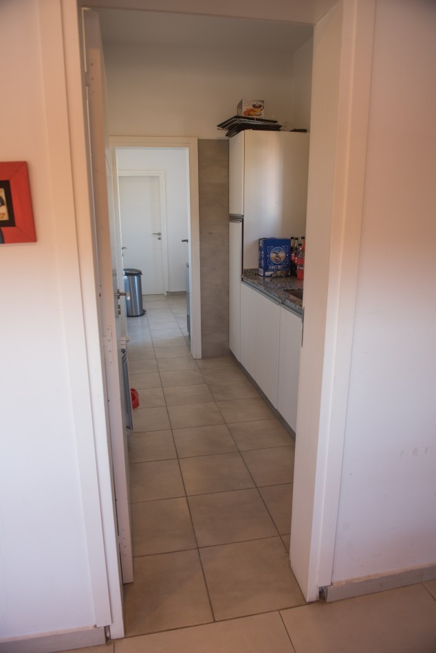 Alquiler Casa de 3 dorm. Semi-Amoblada en Country Tierralta - Barrancas del Sol Este