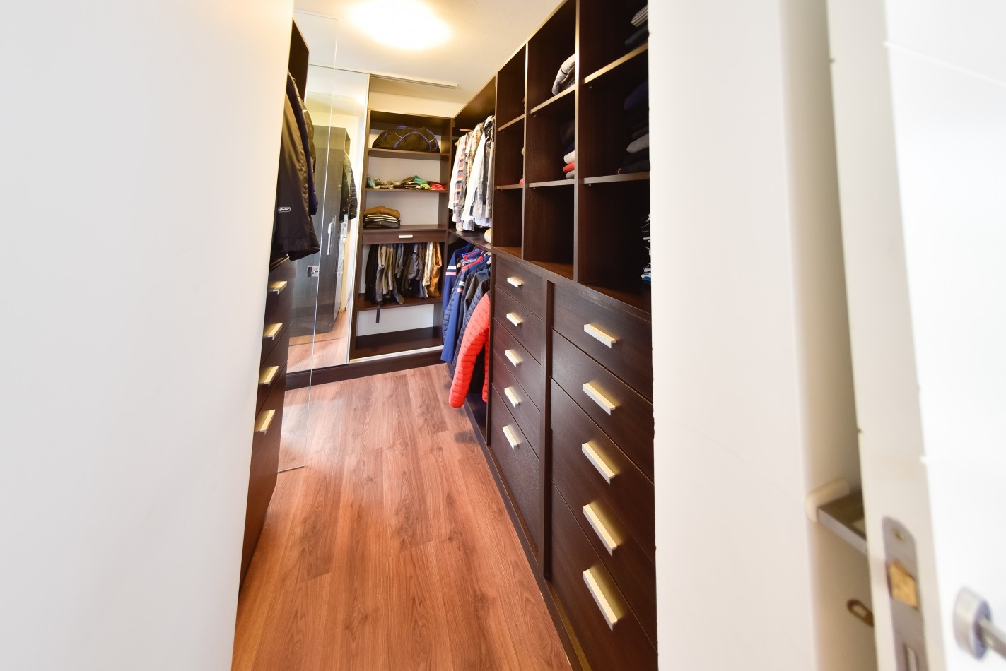 Alquiler Casa de 3 dorm. Semi-Amoblada en Country Tierralta - Barrancas del Sol Este