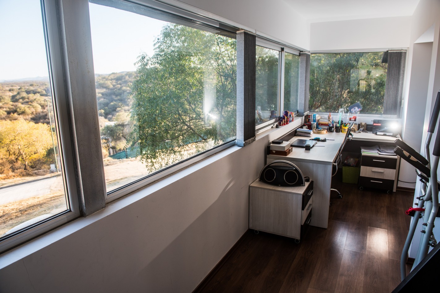 Alquiler Casa de 3 dorm. Semi-Amoblada en Country Tierralta - Barrancas del Sol Este