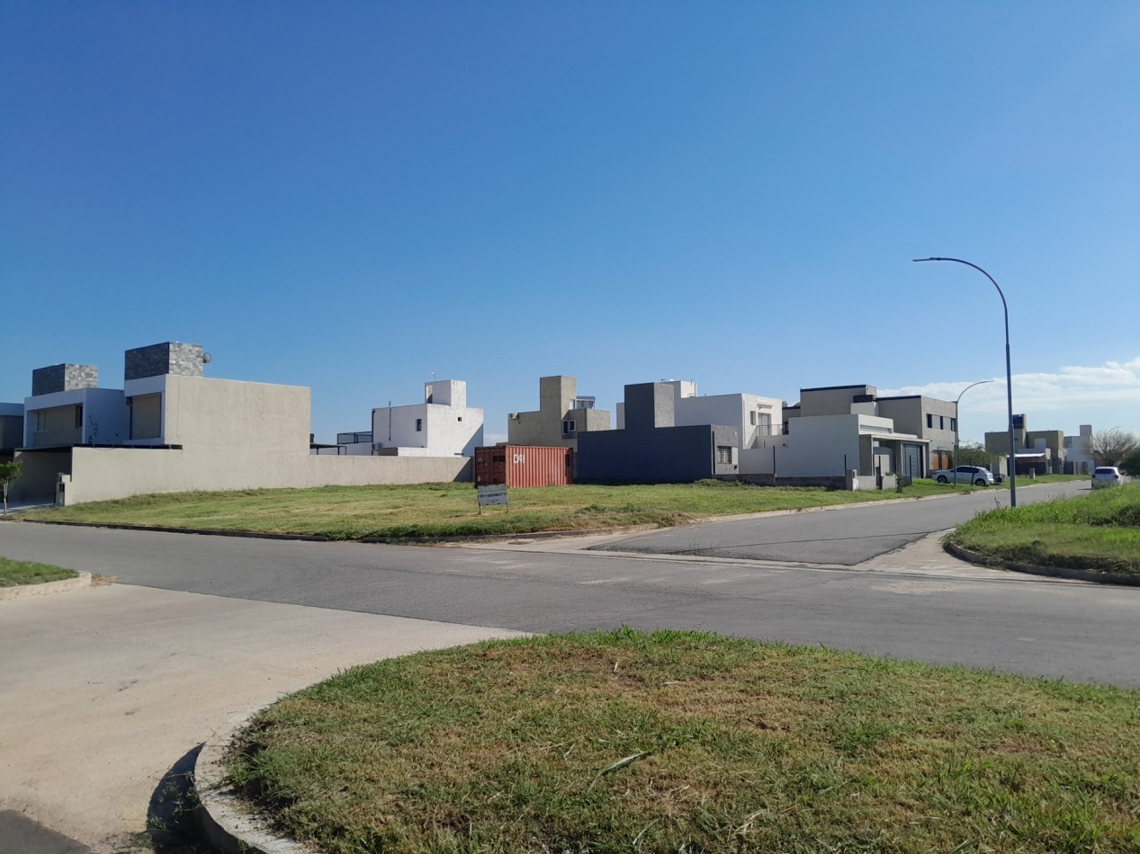 VENTA | LOTE ESQUINA 360 m² - B° Tres Gracias, 2° Etapa