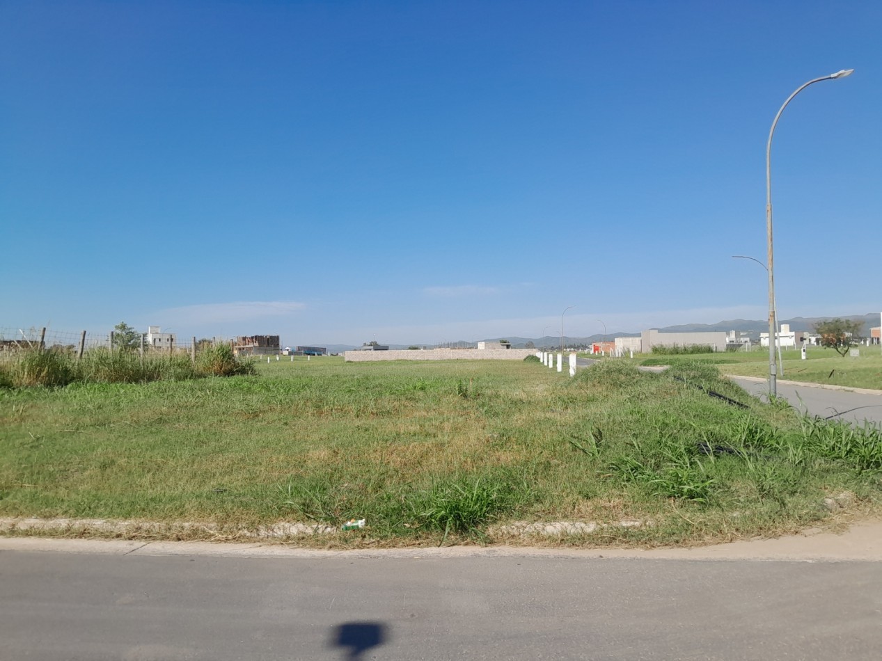 VENTA | LOTE ESQUINA 360 m² - B° Tres Gracias, 2° Etapa