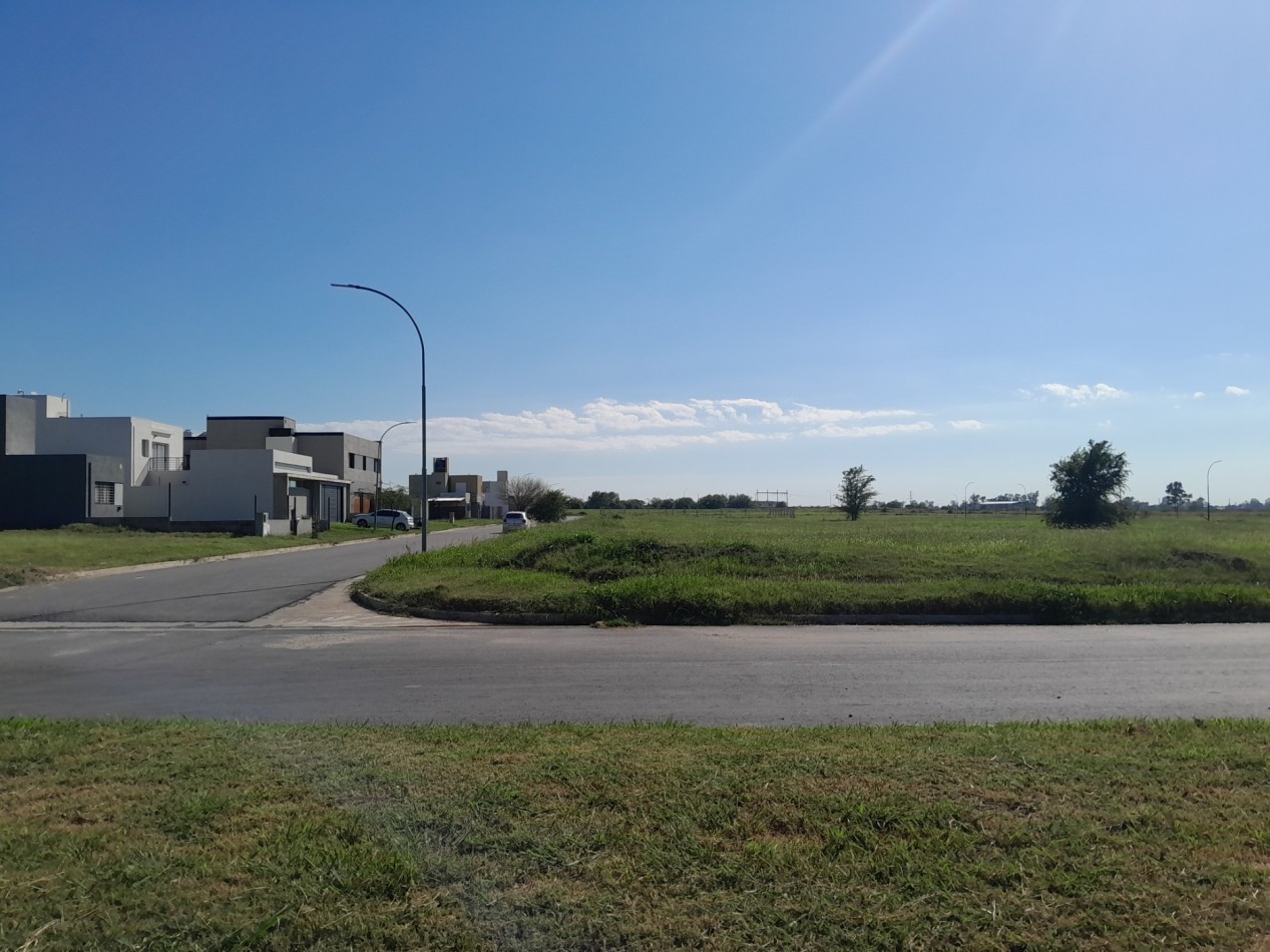 VENTA | LOTE ESQUINA 360 m² - B° Tres Gracias, 2° Etapa