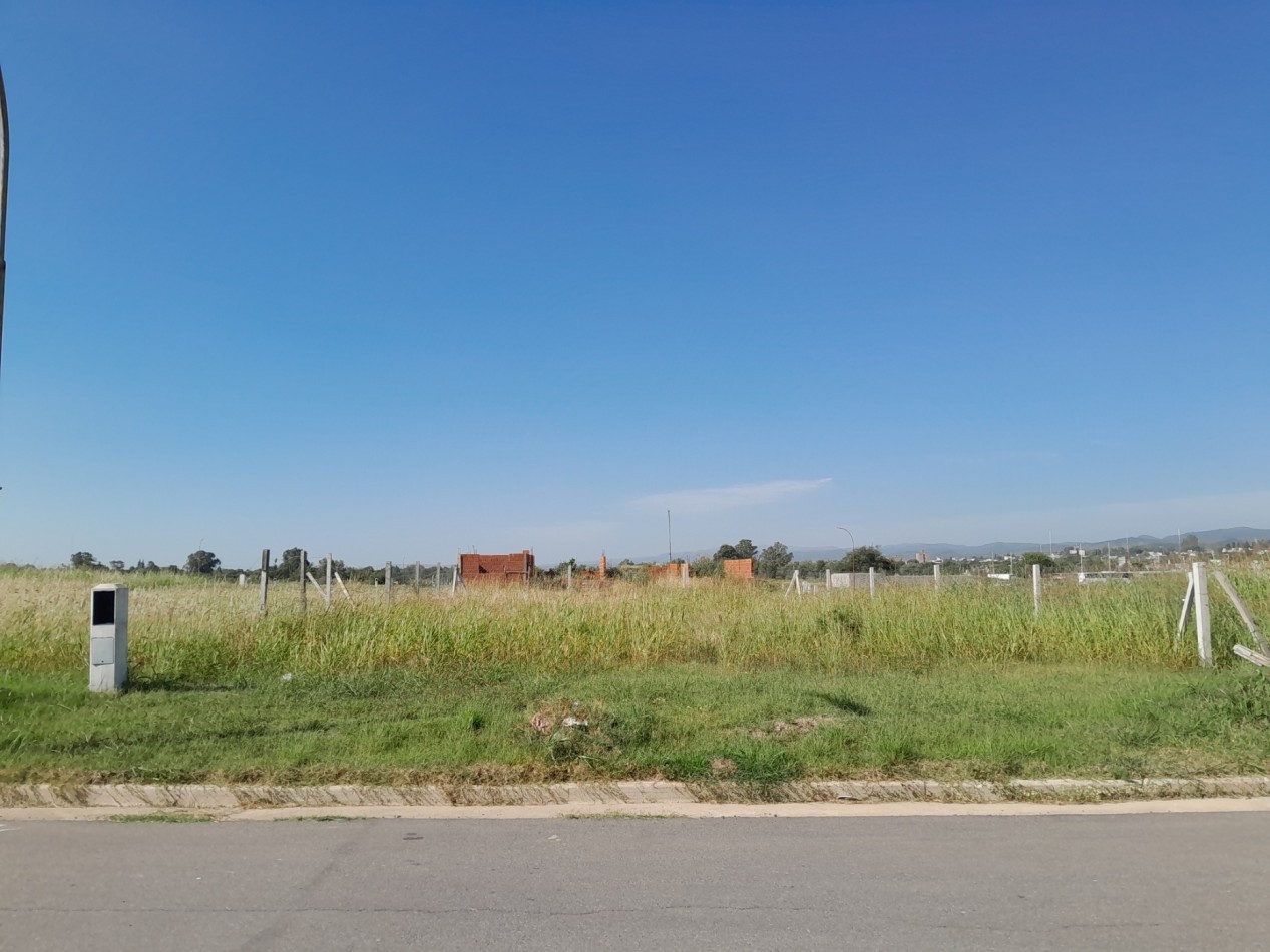 VENTA | LOTE 432 m² - Recibo vehiculo - B° Tres Gracias, 2° Etapa