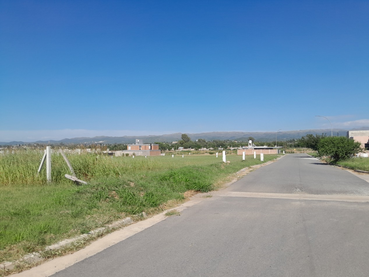 VENTA | LOTE 432 m² - Recibo vehiculo - B° Tres Gracias, 2° Etapa