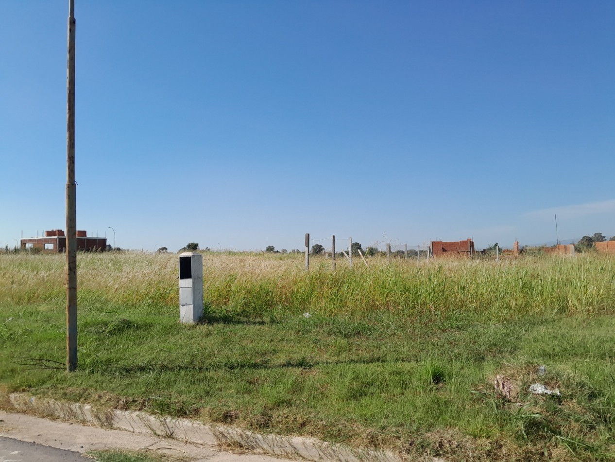 VENTA | LOTE 432 m² - Recibo vehiculo - B° Tres Gracias, 2° Etapa